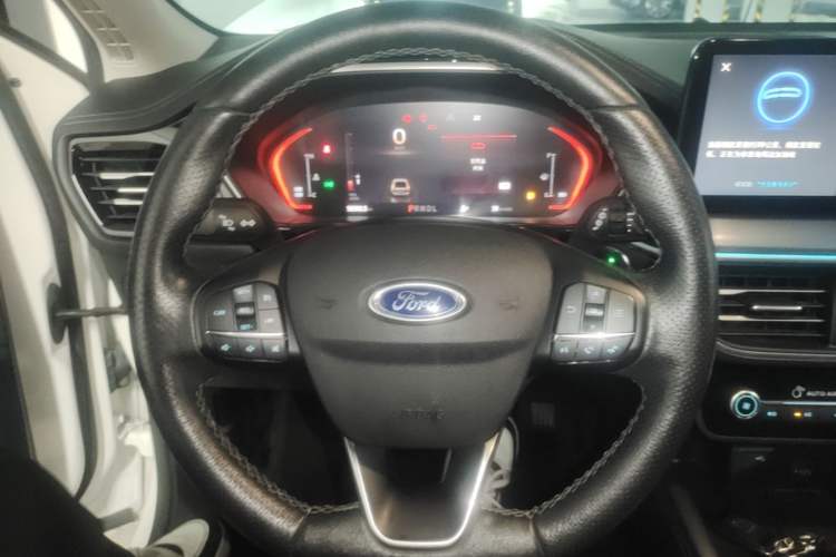 Used Ford Focus 2021 EcoBoost 180 Automatic Hunter Edition Steering Wheel