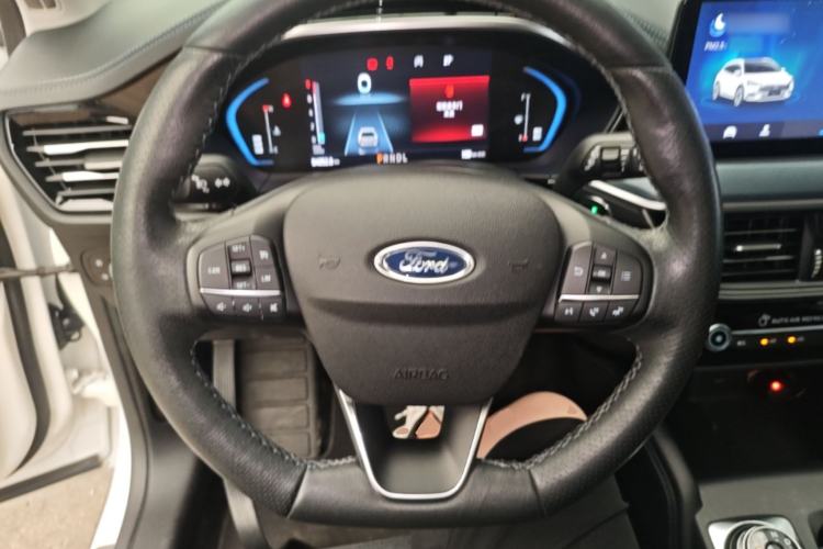 Used Ford Focus 2021 EcoBoost 180 Automatic Hunter Edition Steering Wheel