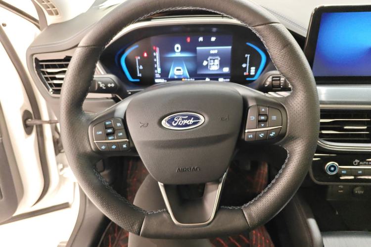 Used Ford Focus 2021 EcoBoost 180 Automatic Hunter Edition Steering Wheel