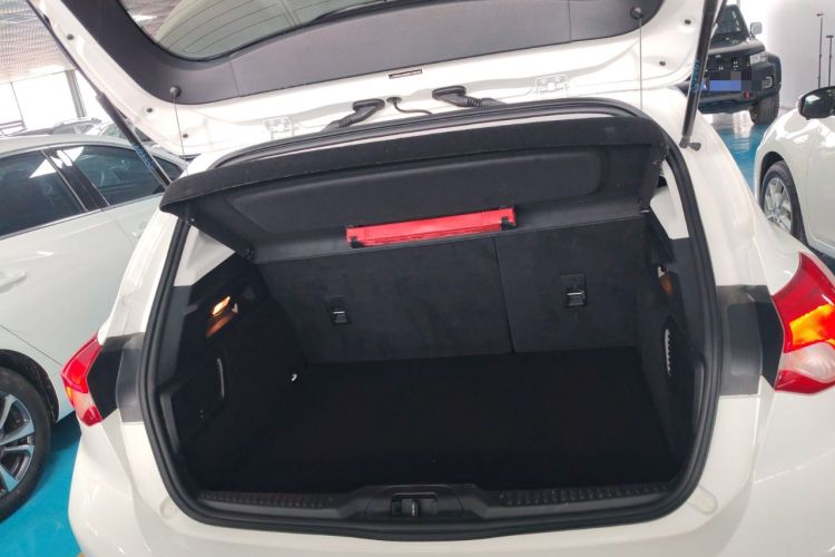 Used Ford Focus 2021 Hatchback EcoBoost 180 Automatic Titanium Edition Trunk