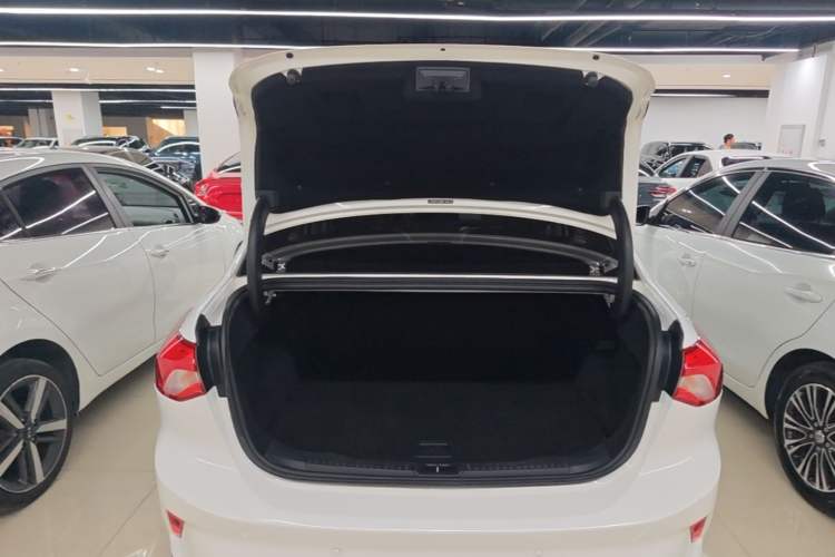 Used Ford Focus 2021 Sedan EcoBoost 180 Automatic Trendy Model Trunk