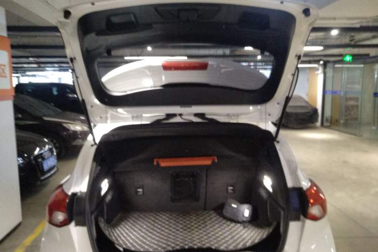 Used Ford Focus 2021 Hatchback EcoBoost 180 Automatic ST Line Trunk