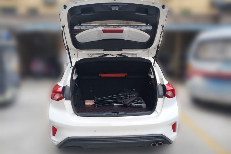 Used Ford Focus 2021 Hatchback EcoBoost 180 Automatic Titanium Edition Trunk