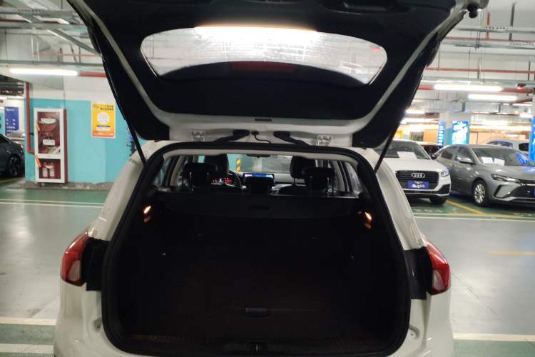 Used Ford Focus 2021 EcoBoost 180 Automatic Hunter Edition Trunk