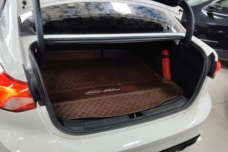 Used Ford Focus 2021 Sedan EcoBoost 180 Automatic Trendy Model Trunk