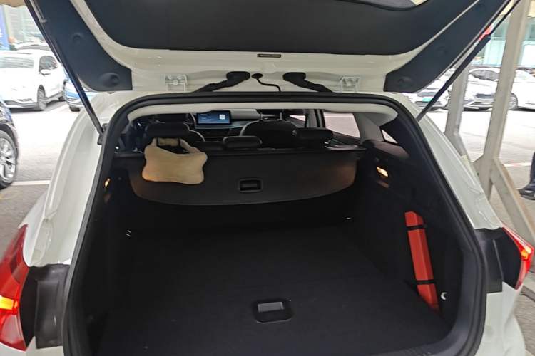 Used Ford Focus 2021 EcoBoost 180 Automatic Hunter Edition Trunk