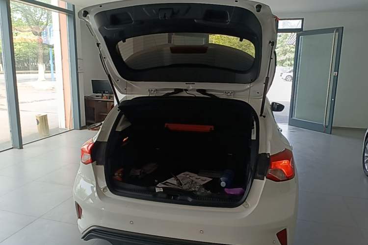Used Ford Focus 2021 Hatchback EcoBoost 180 Automatic Titanium Edition Trunk