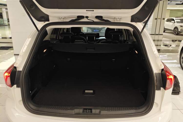 Used Ford Focus 2021 EcoBoost 180 Automatic Hunter Edition Trunk
