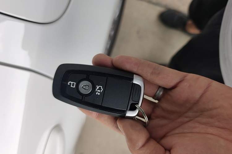 Used Ford Focus 2021 Hatchback EcoBoost 180 Automatic Titanium Edition Vehicle Key