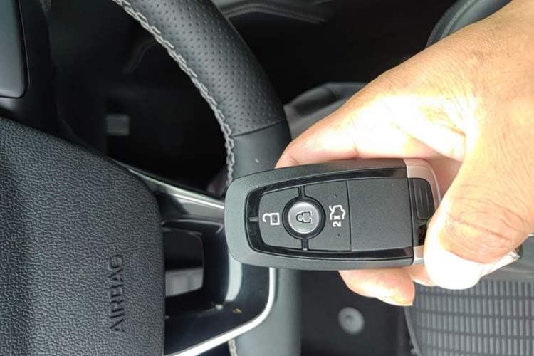 Used Ford Focus 2021 Hatchback EcoBoost 180 Automatic Titanium Edition Vehicle Key