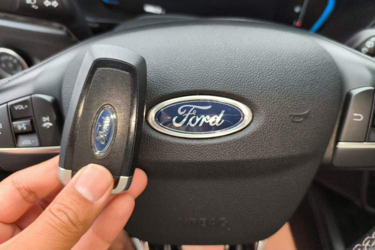 Used Ford Focus 2021 Hatchback EcoBoost 180 Automatic Titanium Edition Vehicle Key