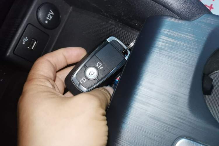 Used Ford Focus 2021 Hatchback EcoBoost 180 Automatic Titanium Edition Vehicle Key