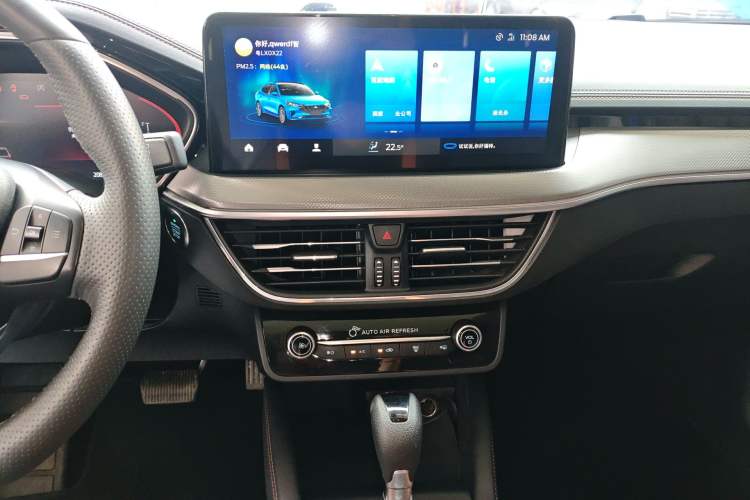 Used Ford Focus 2022 Sedan EcoBoost 180 Automatic Performance Edition Audio And AC Panel