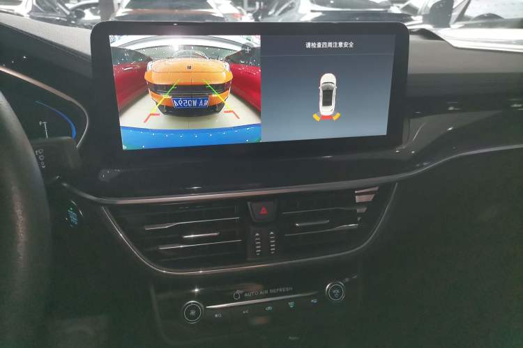 Used Ford Focus 2022 Sedan EcoBoost 180 Automatic S Edition Audio And AC Panel