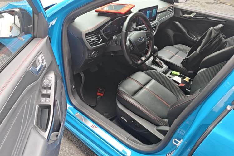 Used Ford Focus 2022 Hatchback EcoBoost 180 Automatic ST Line Driver Seat