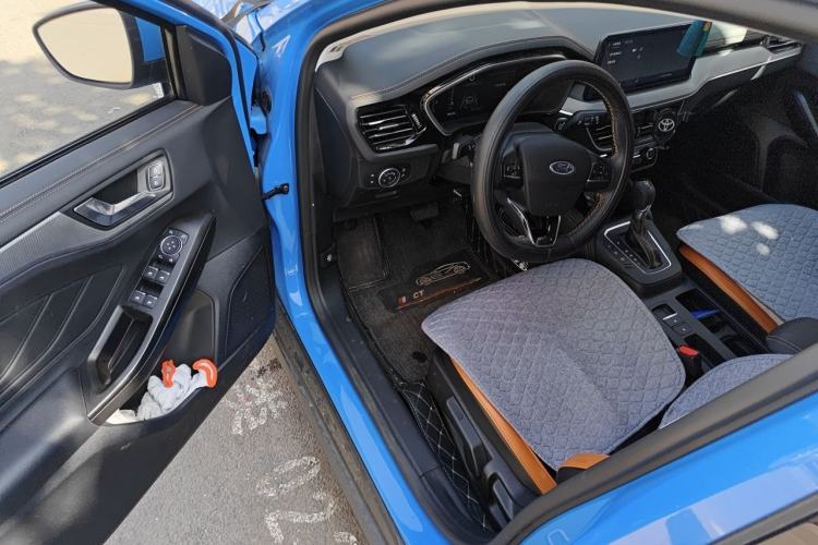 Used Ford Focus 2022 Sedan EcoBoost 180 Automatic Performance Edition Driver Seat