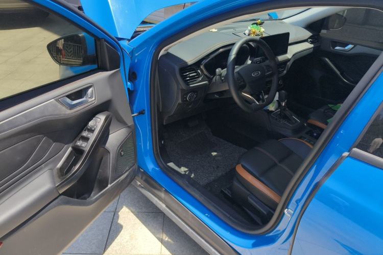 Used Ford Focus 2022 Sedan EcoBoost 180 Automatic Performance Edition Driver Seat