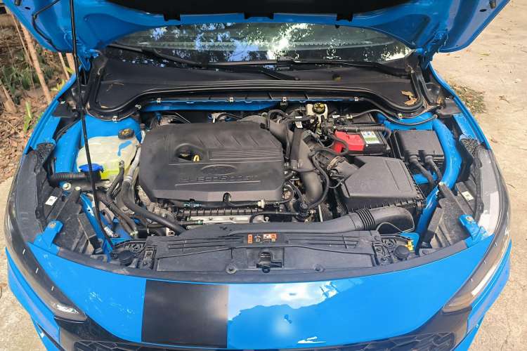Used Ford Focus 2022 Hatchback EcoBoost 180 Automatic S Edition Engine Bay