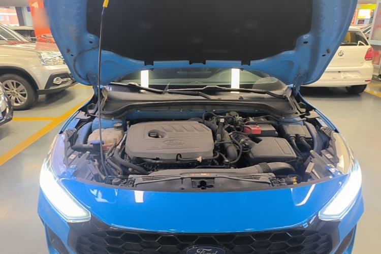 Used Ford Focus 2022 Hatchback EcoBoost 180 Automatic S Edition Engine Bay