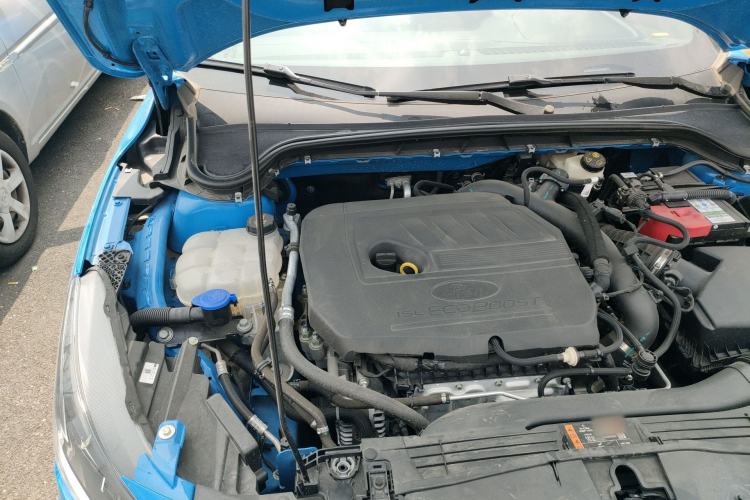 Used Ford Focus 2022 Sedan EcoBoost 180 Automatic ST Line Engine Bay Right