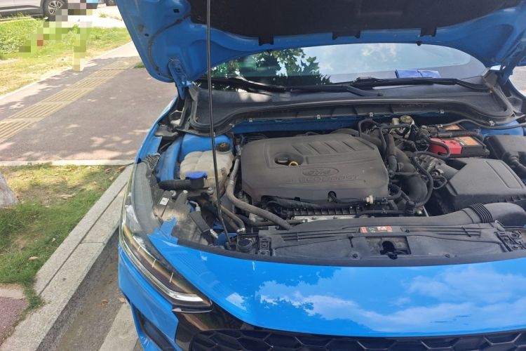 Used Ford Focus 2022 Sedan EcoBoost 180 Automatic ST Line Engine Bay Right