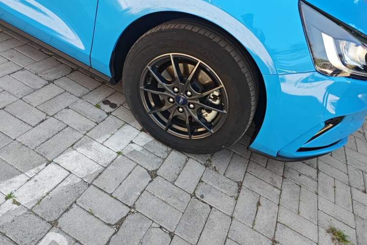 Used Ford Focus 2022 Hatchback EcoBoost 180 Automatic Performance Edition Exterior 1