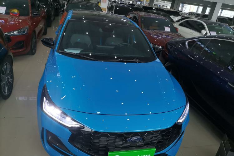 Used Ford Focus 2022 Sedan EcoBoost 180 Automatic S Edition Exterior 1