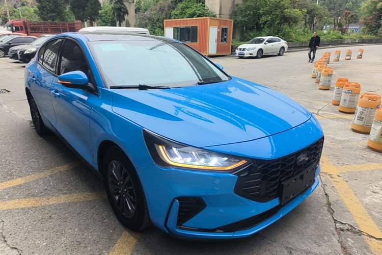 Used Ford Focus 2022 Sedan EcoBoost 180 Automatic Performance Edition Exterior 1