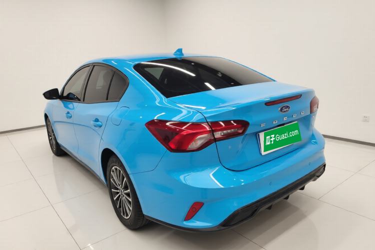 Used Ford Focus 2022 Sedan EcoBoost 180 Automatic Performance Edition Exterior 2