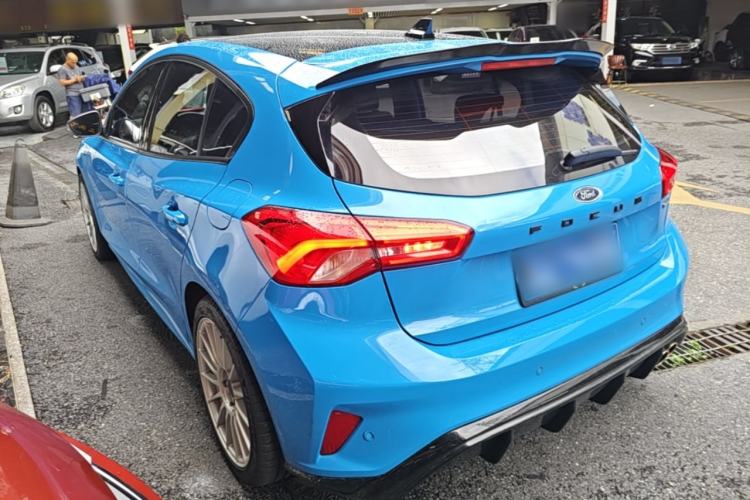 Used Ford Focus 2022 Hatchback EcoBoost 180 Automatic ST Line Exterior 2
