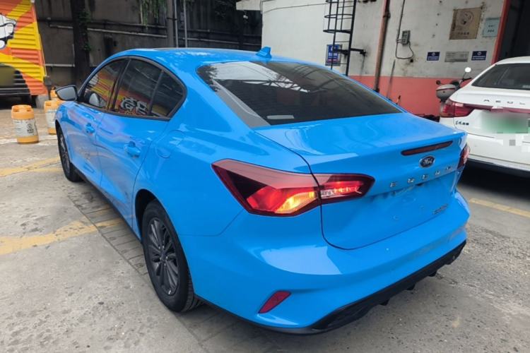 Used Ford Focus 2022 Sedan EcoBoost 180 Automatic Performance Edition Exterior 2