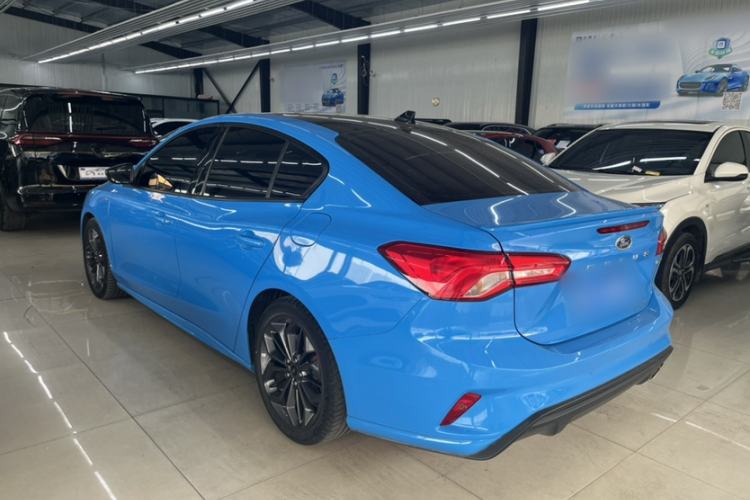 Used Ford Focus 2022 Sedan EcoBoost 180 Automatic ST Line Exterior 3