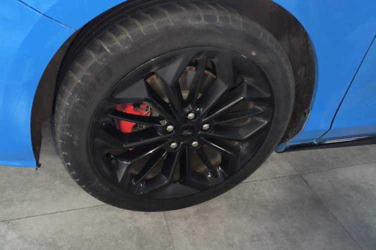 Used Ford Focus 2022 Hatchback EcoBoost 180 Automatic S Edition Exterior 4