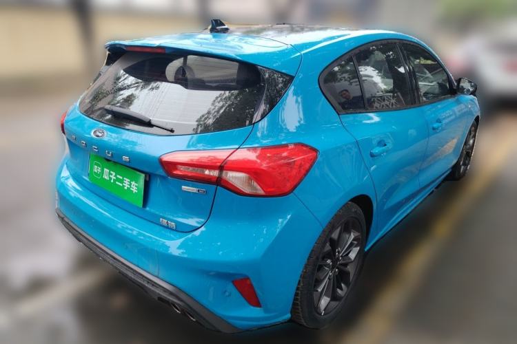 Used Ford Focus 2022 Hatchback EcoBoost 180 Automatic ST Line Exterior 5
