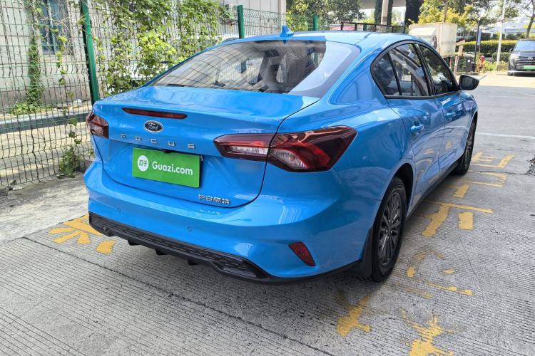 Used Ford Focus 2022 Sedan EcoBoost 180 Automatic Performance Edition Exterior 8
