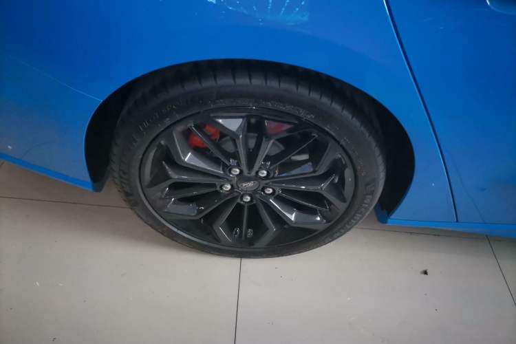 Used Ford Focus 2022 Sedan EcoBoost 180 Automatic S Edition Exterior 8