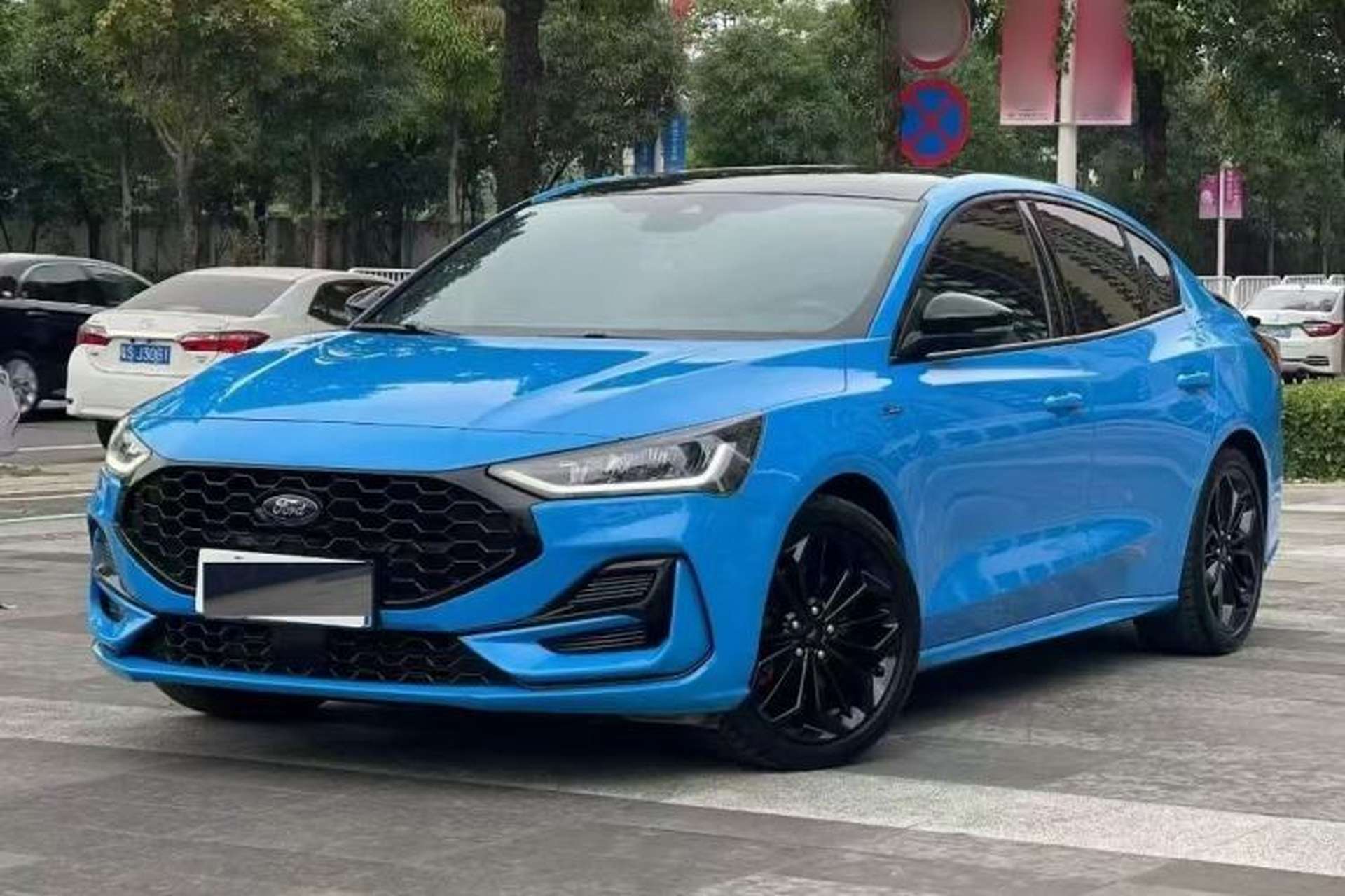 Used Ford Focus 2022 Sedan EcoBoost 180 Automatic S Edition Front Left 45 Deg