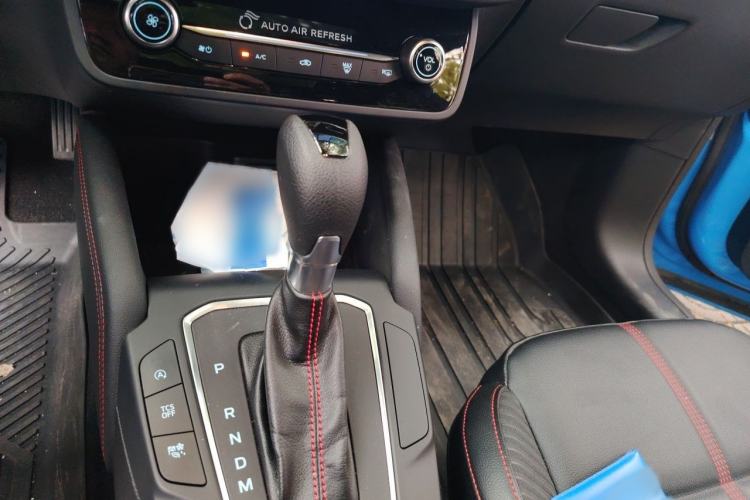 Used Ford Focus 2022 Hatchback EcoBoost 180 Automatic ST Line Gear Lever