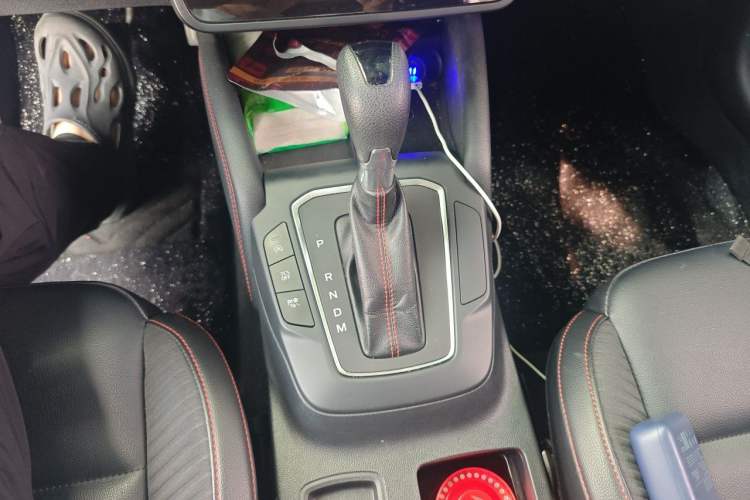 Used Ford Focus 2022 Sedan EcoBoost 180 Automatic ST Line Gear Lever