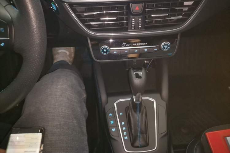 Used Ford Focus 2022 Sedan EcoBoost 180 Automatic S Edition Gear Lever