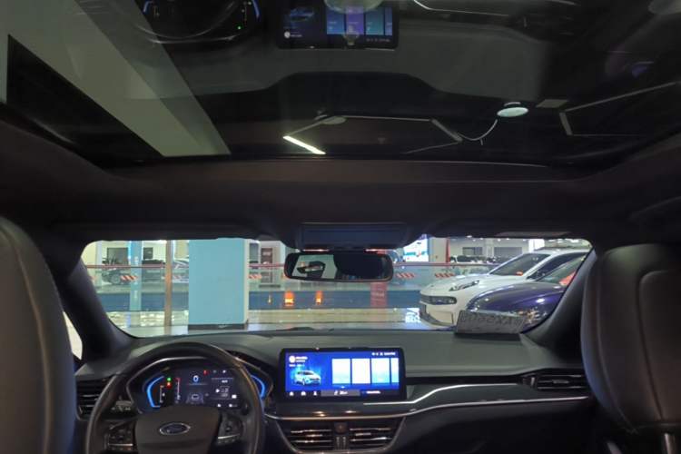 Used Ford Focus 2022 Hatchback EcoBoost 180 Automatic S Edition Headliner