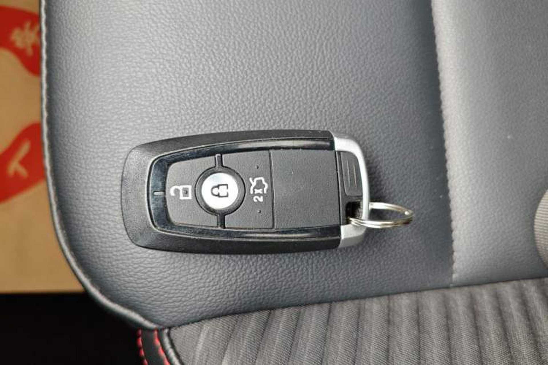 Used Ford Focus 2022 Sedan EcoBoost 180 Automatic ST Line Interior 1