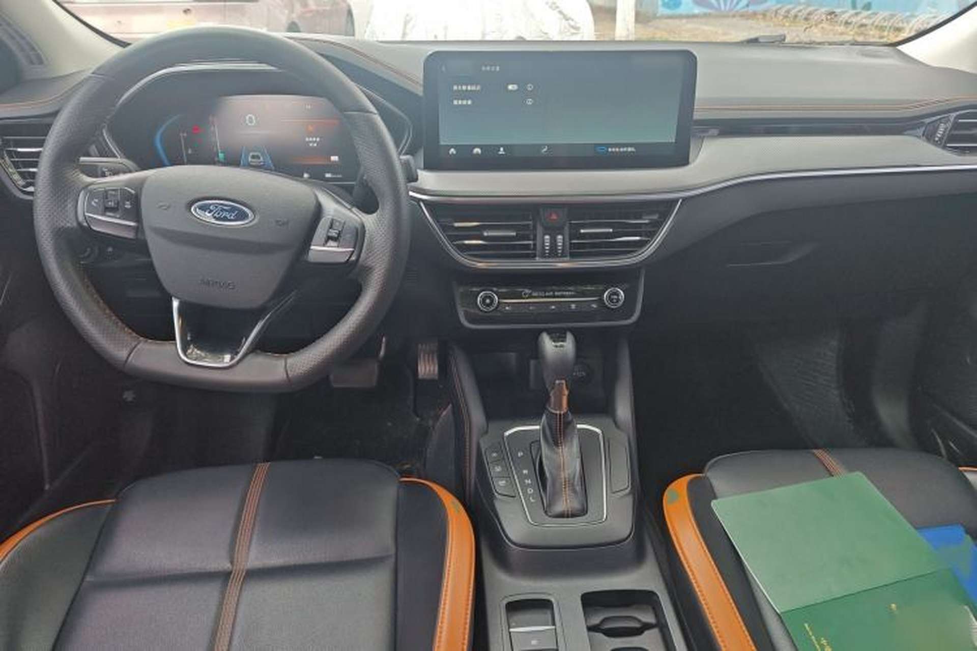 Used Ford Focus 2022 Sedan EcoBoost 180 Automatic Performance Edition Interior 2
