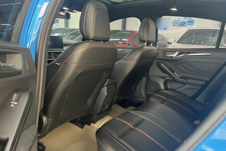 Used Ford Focus 2022 Sedan EcoBoost 180 Automatic ST Line Interior 3