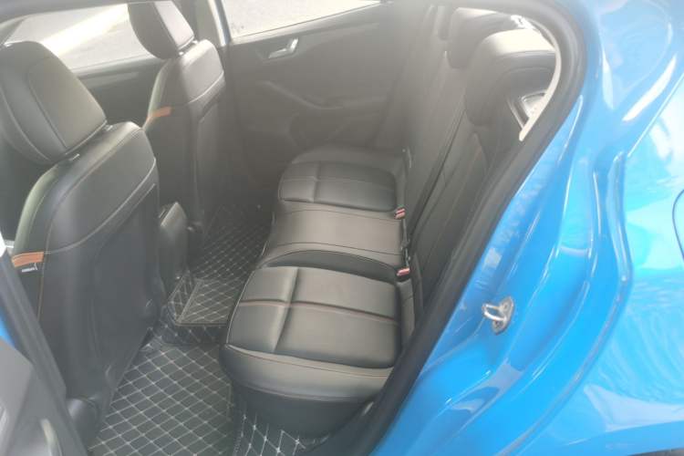 Used Ford Focus 2022 Sedan EcoBoost 180 Automatic Performance Edition Interior 4
