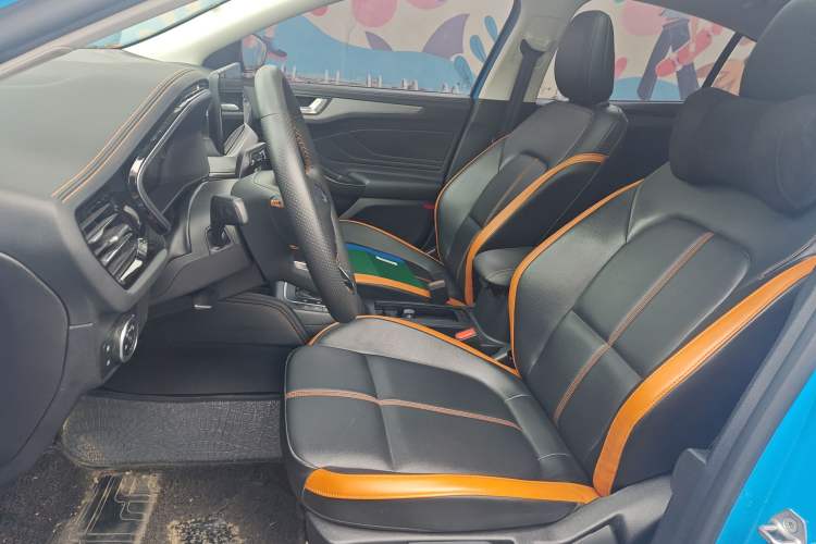 Used Ford Focus 2022 Sedan EcoBoost 180 Automatic Performance Edition Left Front Seat