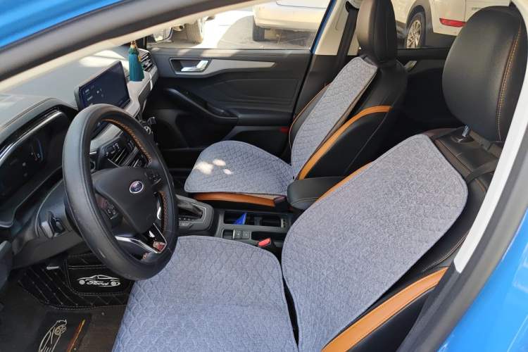 Used Ford Focus 2022 Sedan EcoBoost 180 Automatic Performance Edition Left Front Seat