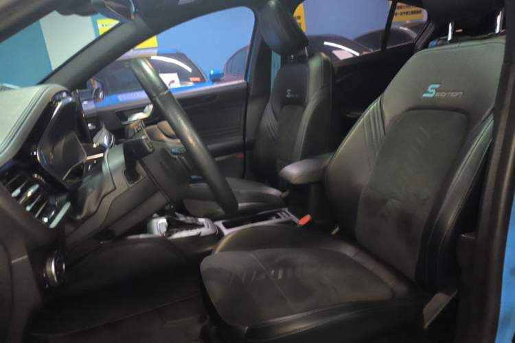 Used Ford Focus 2022 Hatchback EcoBoost 180 Automatic S Edition Left Front Seat