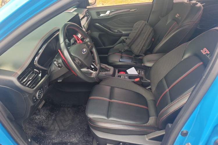 Used Ford Focus 2022 Sedan EcoBoost 180 Automatic ST Line Left Front Seat