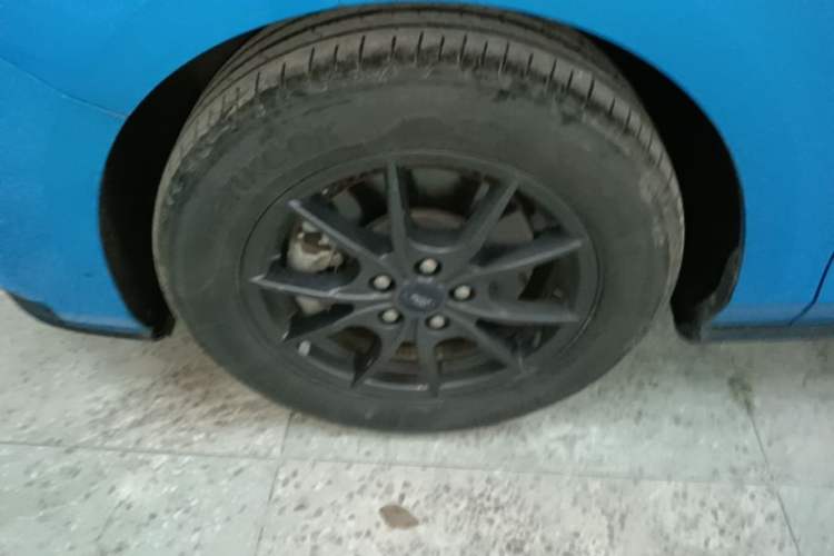 Used Ford Focus 2022 Hatchback EcoBoost 180 Automatic Performance Edition Left Front Wheel Hub